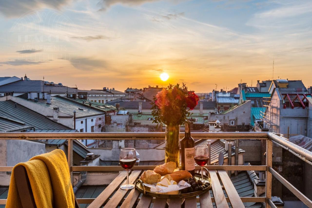 Feniks Fragola Apartments Main Square Краков Экстерьер фото